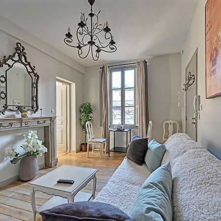 Au Coeur Des Papes, Dans Batisse De Charme Studios & Appartements En Coeur De Ville Avignon Exterior photo