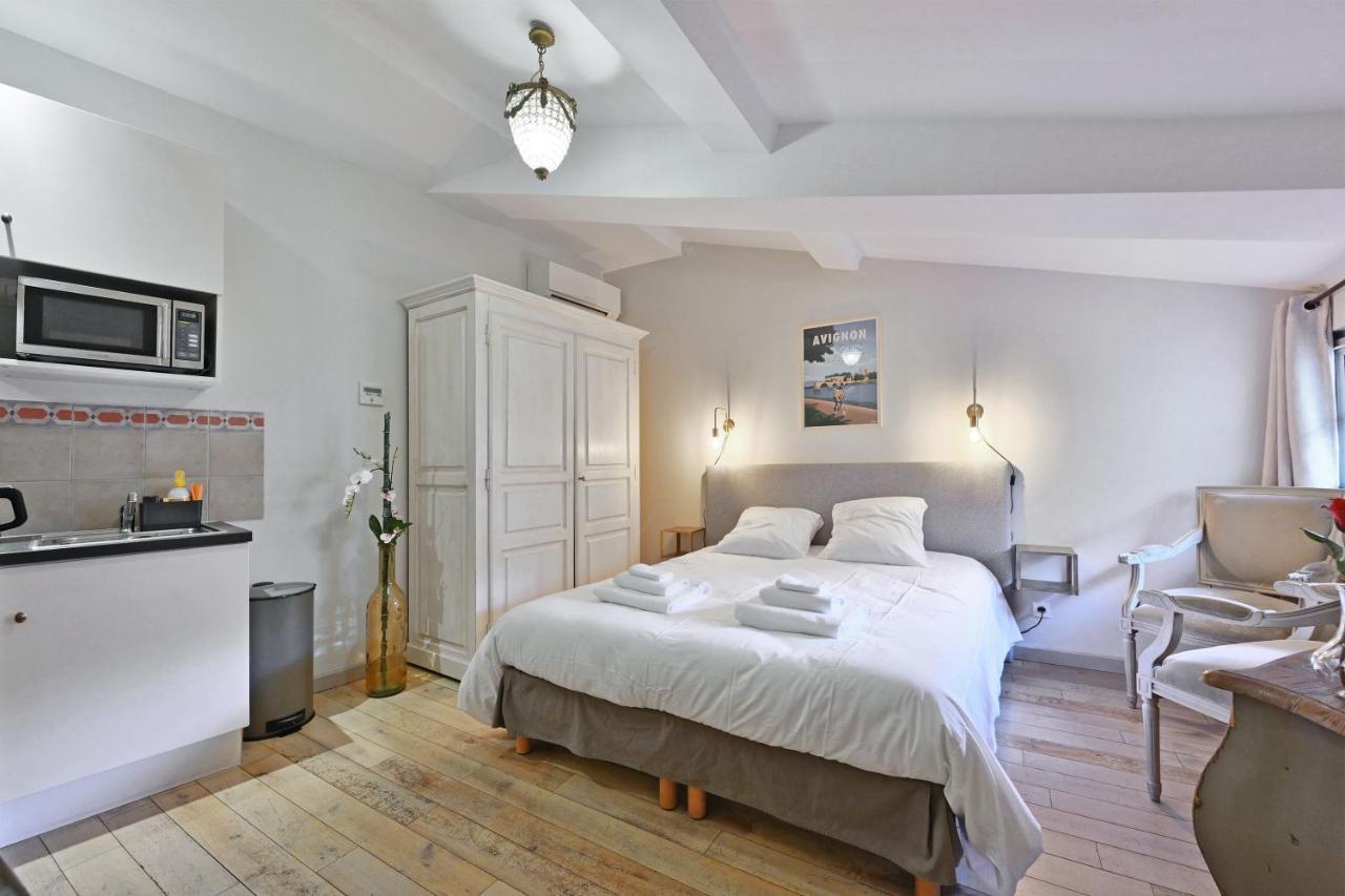 Au Coeur Des Papes, Dans Batisse De Charme Studios & Appartements En Coeur De Ville Avignon Exterior photo