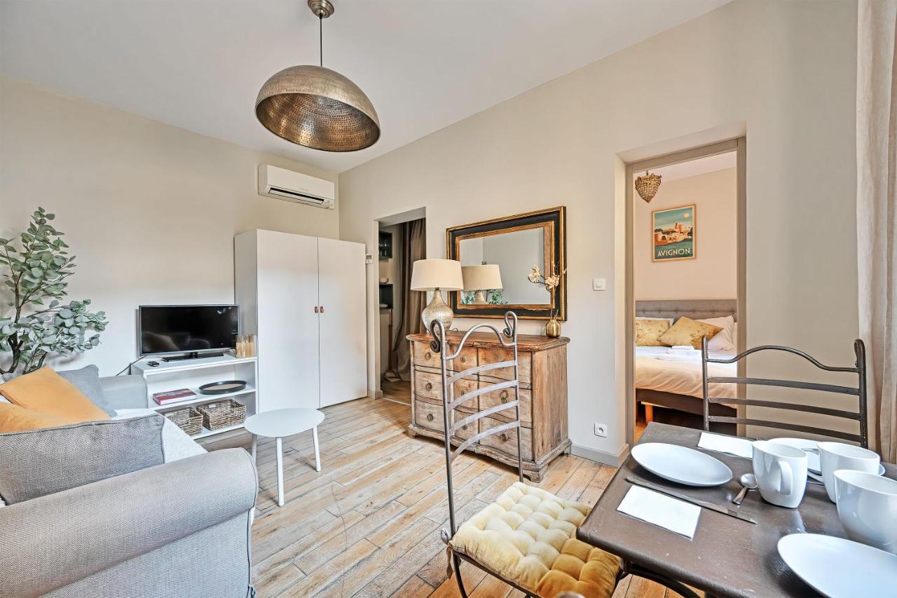 Au Coeur Des Papes, Dans Batisse De Charme Studios & Appartements En Coeur De Ville Avignon Exterior photo