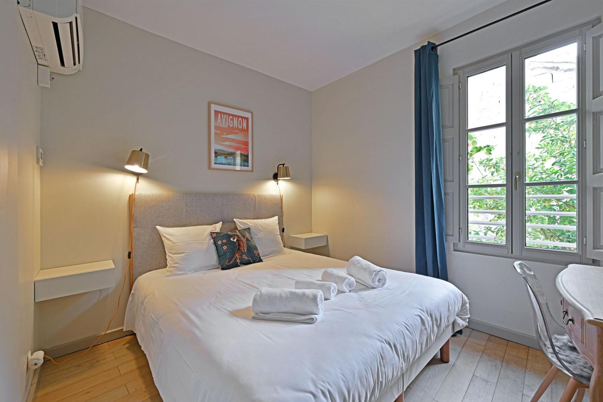Au Coeur Des Papes, Dans Batisse De Charme Studios & Appartements En Coeur De Ville Avignon Exterior photo